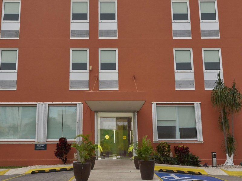City Express Junior by Marriott Cancun 1