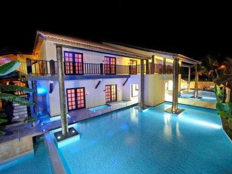 The Rhino Resort 3