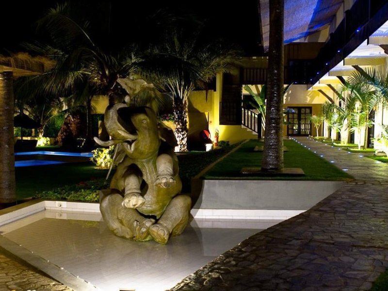The Rhino Resort 4