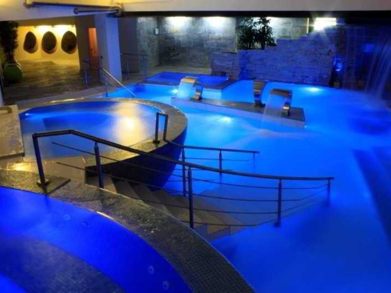 The Rhino Resort 9