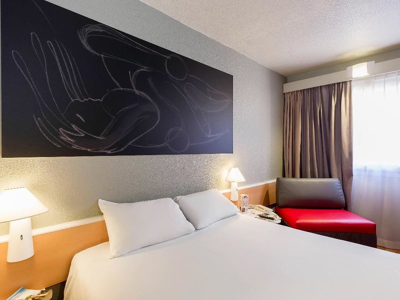 ibis Granada 4