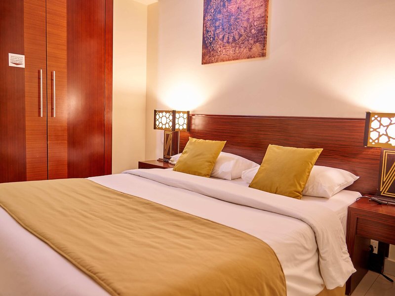 Grand Square Hotel 10