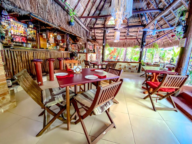 Cocos Cabanas 9
