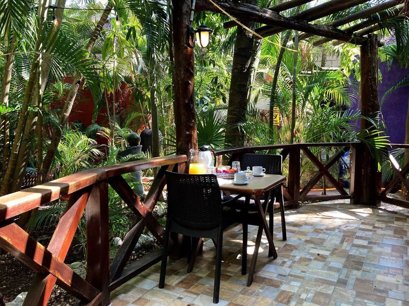 Cocos Cabanas 10