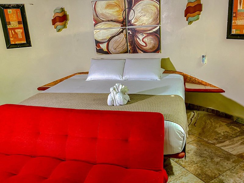 Cocos Cabanas 19