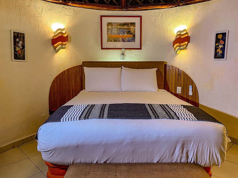 Cocos Cabanas 25