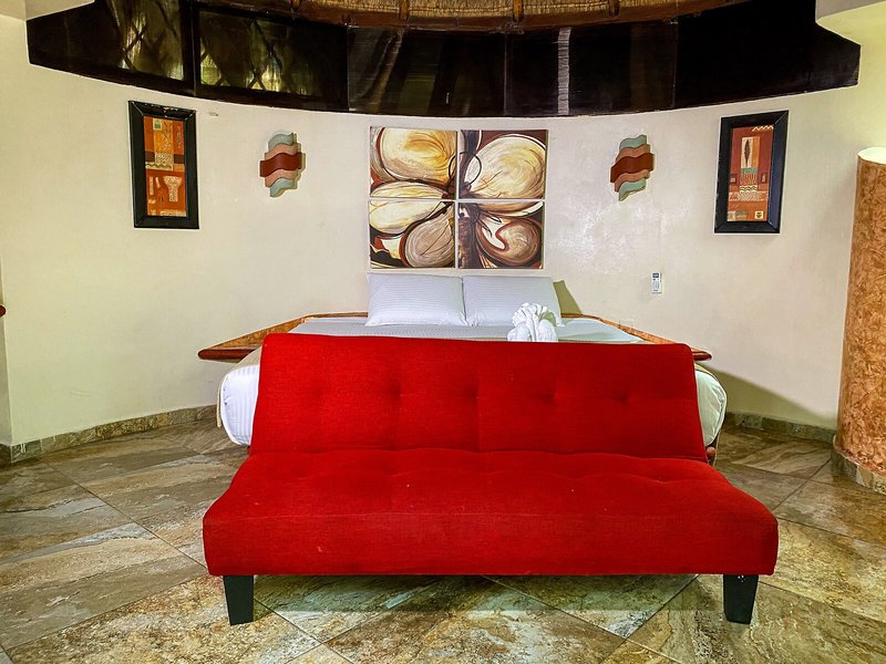 Cocos Cabanas 37