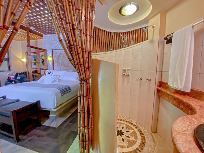 Cocos Cabanas 47