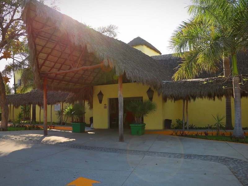 Zar Manzanillo