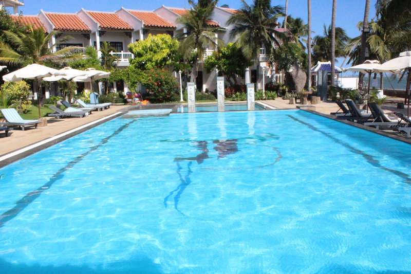 Dynasty Beach Resort 1