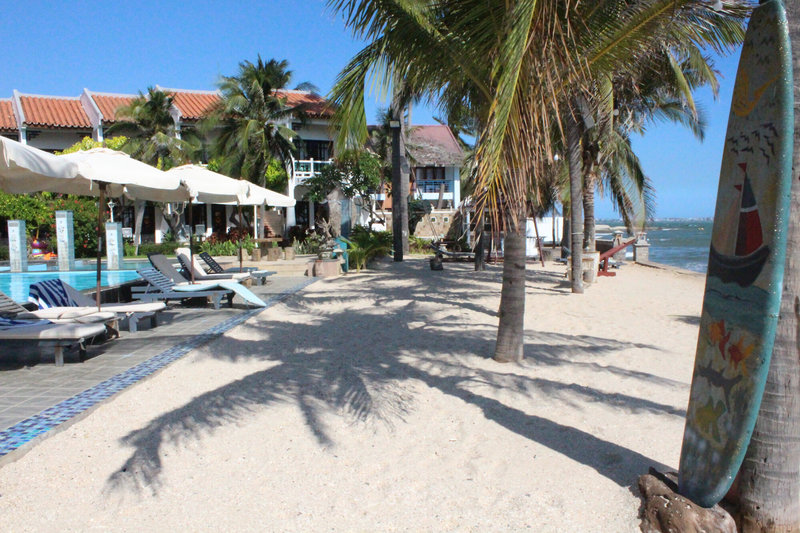 Dynasty Beach Resort 3