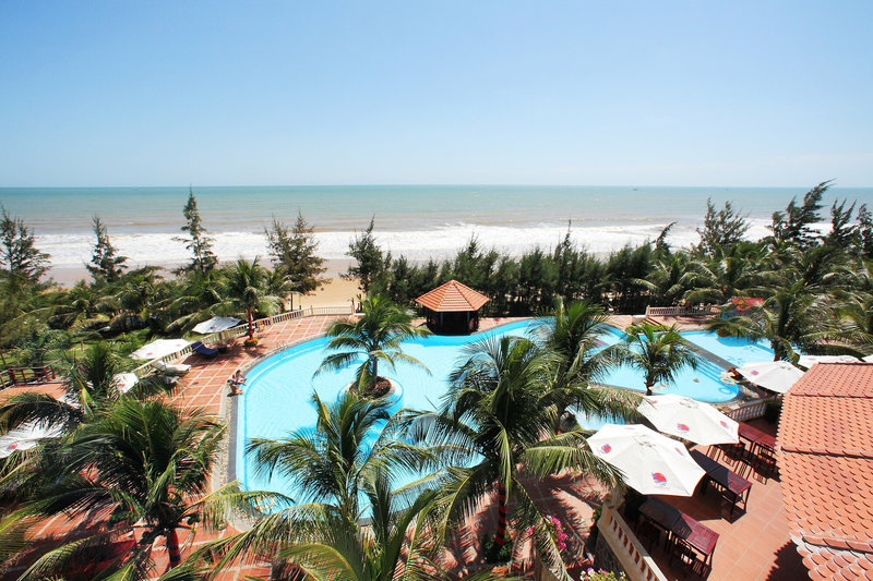 Golden Coast Resort And Spa 1