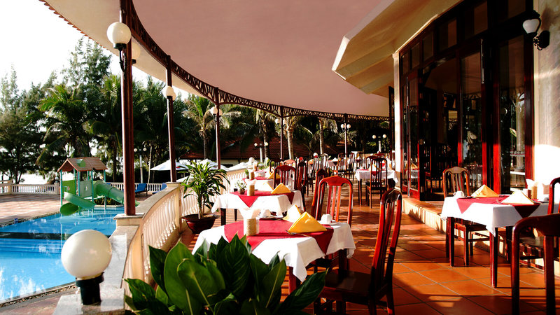 Golden Coast Resort And Spa 8