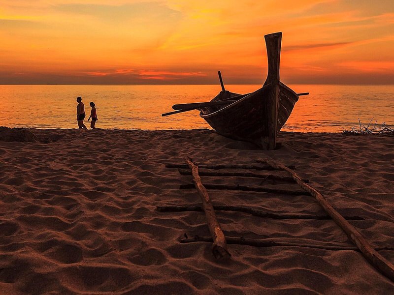 Lanta Klong Nin Beach Resort 10