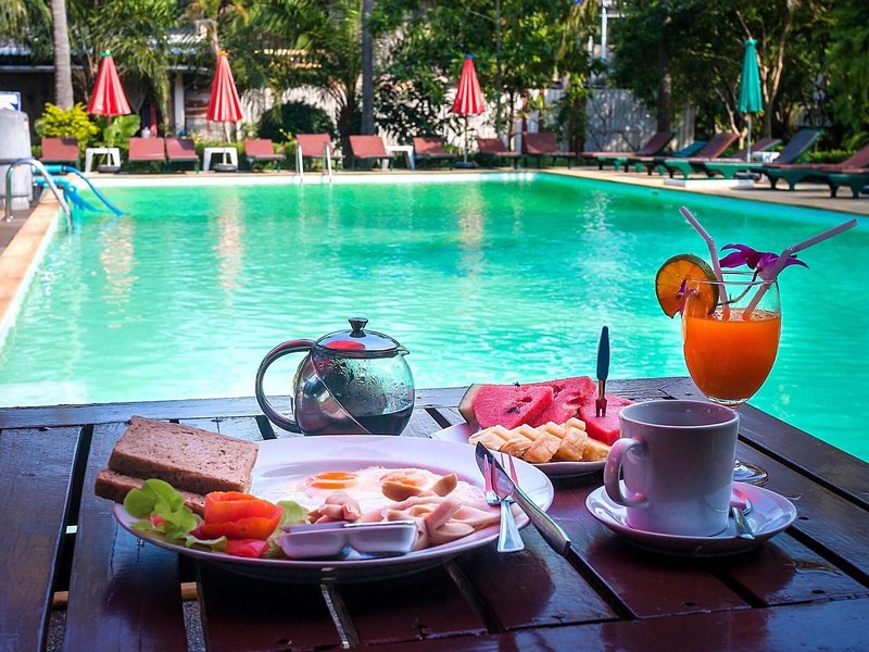 Lanta Klong Nin Beach Resort 11