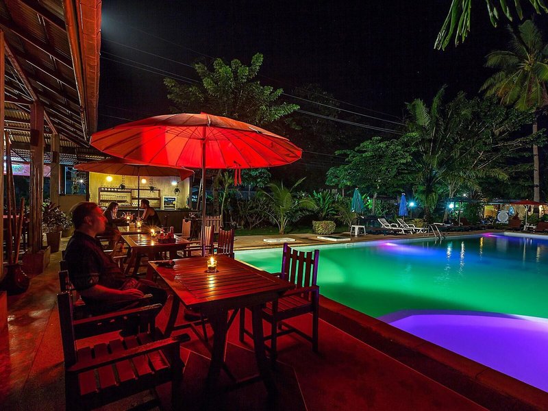 Lanta Klong Nin Beach Resort 13