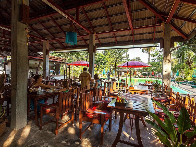 Lanta Klong Nin Beach Resort 23