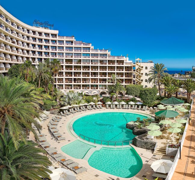 Seaside Sandy Beach 7