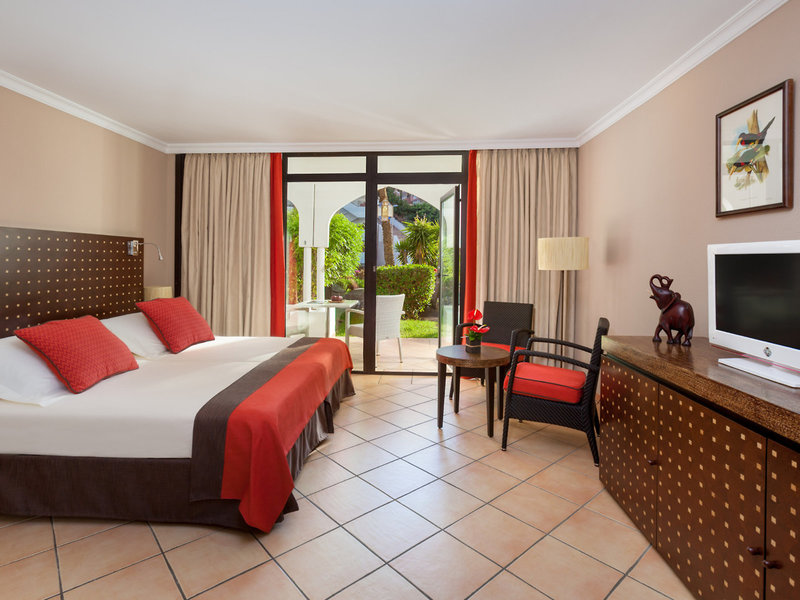 Seaside Sandy Beach 25