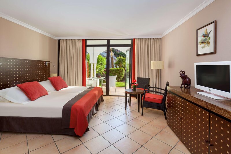 Seaside Sandy Beach 30