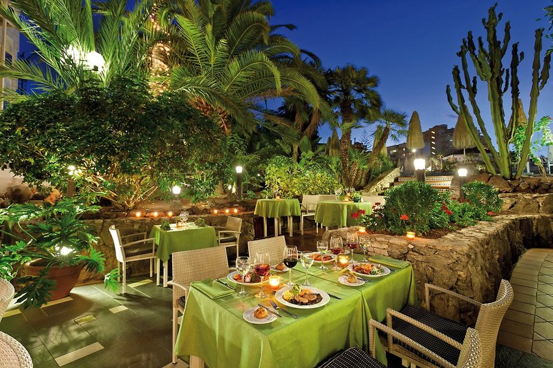 Seaside Sandy Beach 3