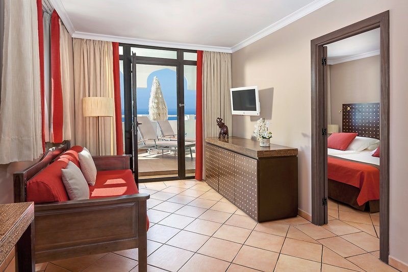 Seaside Sandy Beach 7