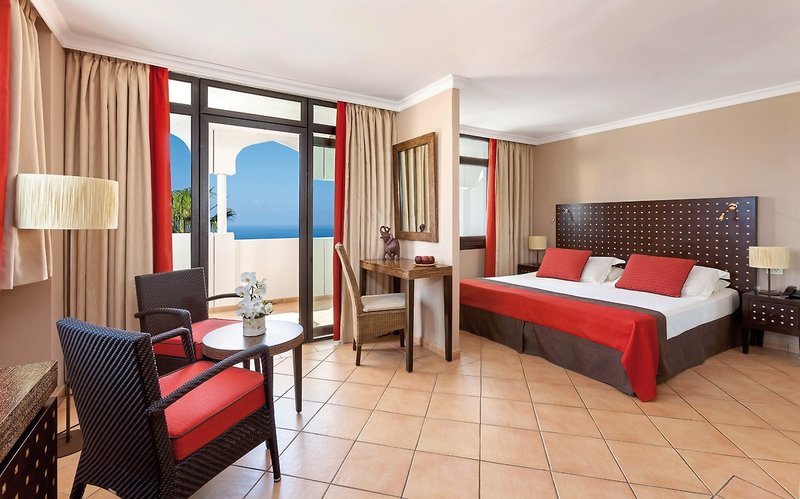 Seaside Sandy Beach 8