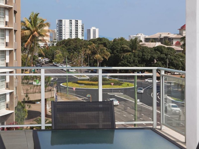 Vision Cairns Apartments 1