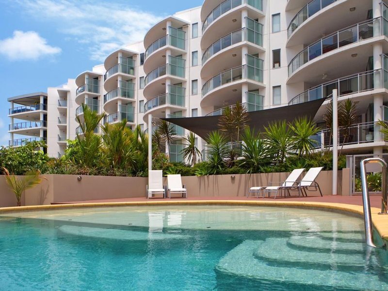 Vision Cairns Apartments 4