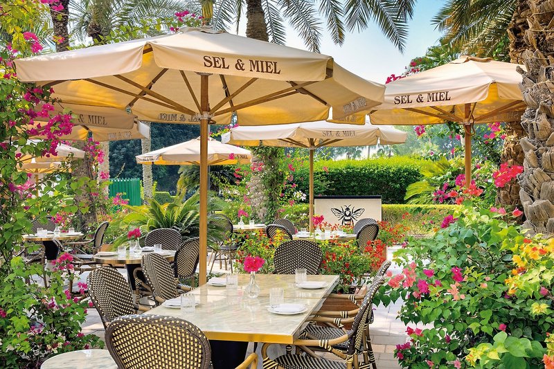 The Ritz-Carlton Doha 9