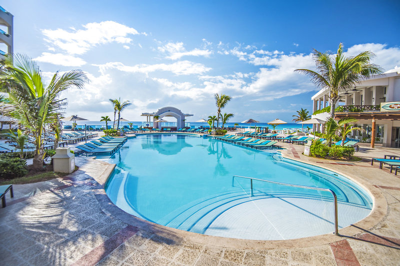 Wyndham Alltra Cancun All Inclusive Resort 2