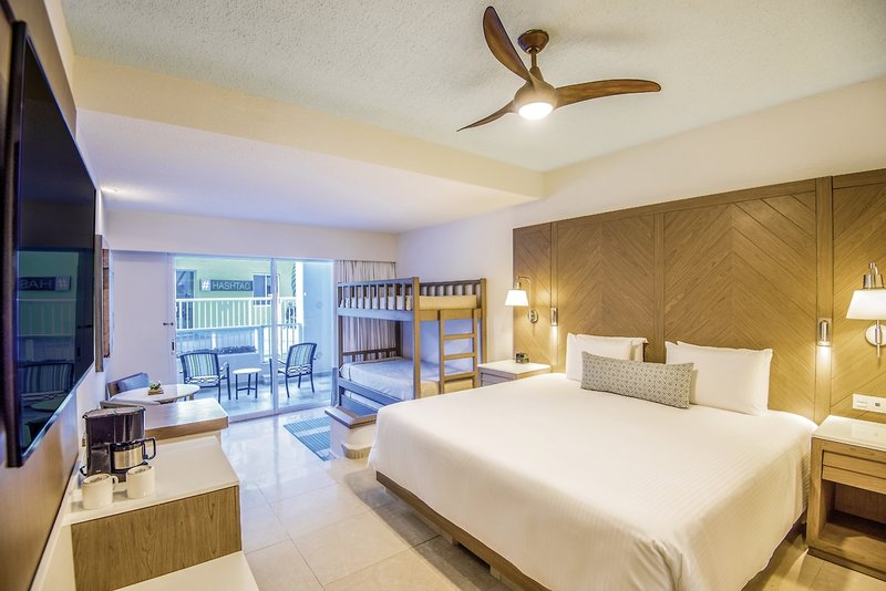 Wyndham Alltra Cancun All Inclusive Resort 5