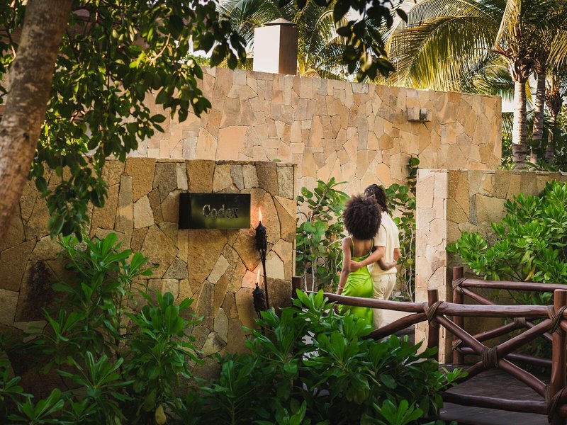 La Tranquila Breath Taking Resort & Spa 9