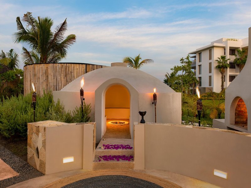 Conrad Punta de Mita 1