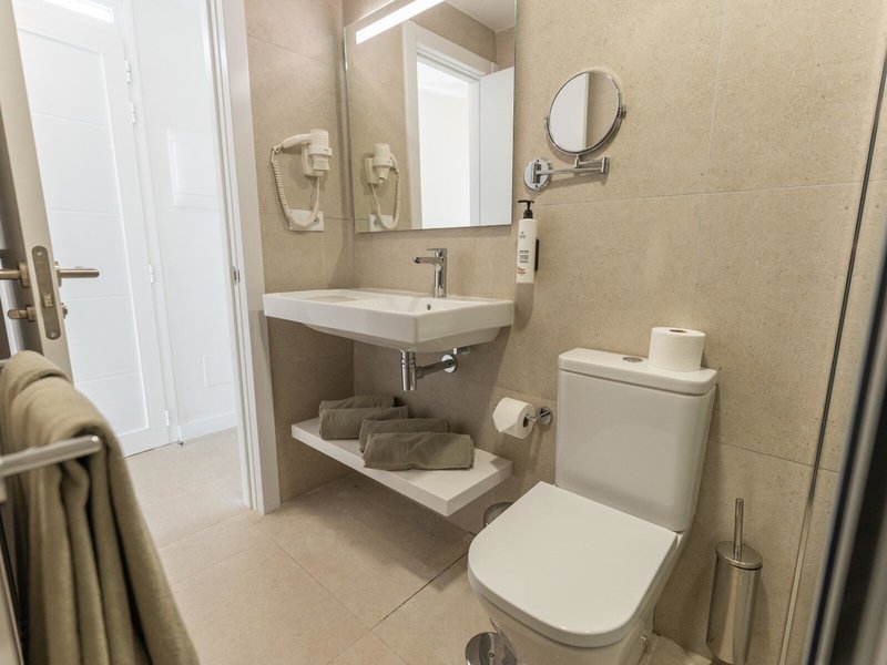 Tivoli Apartments 44