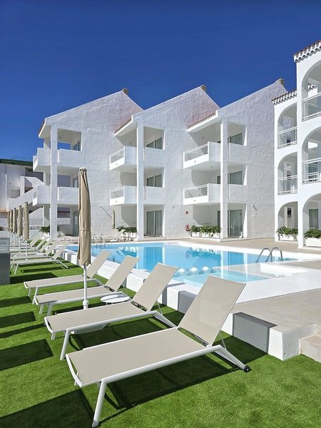 Tivoli Apartments 2 - Exterior