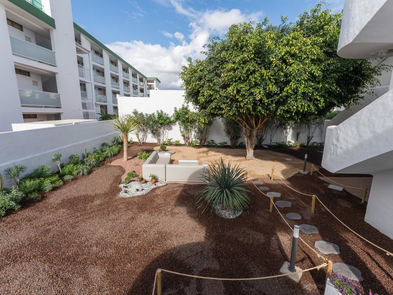 Tivoli Apartments 7 - Landscape