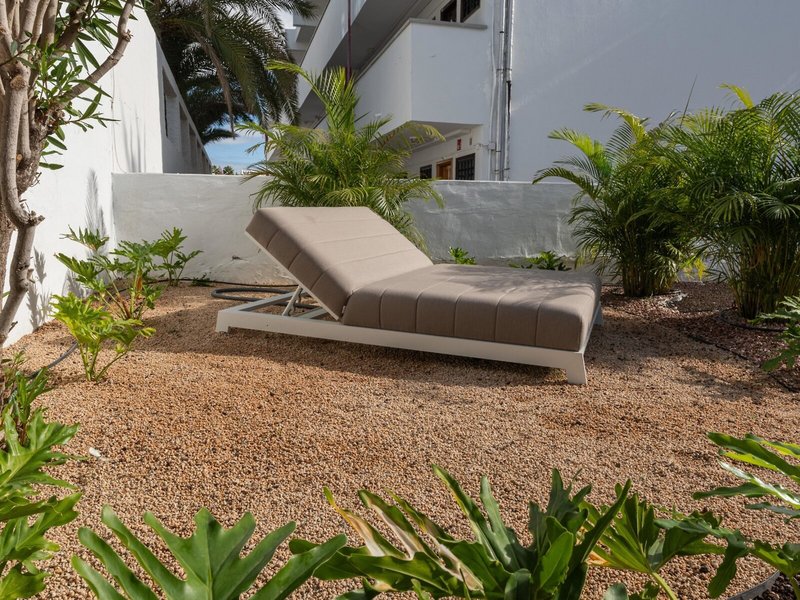 Tivoli Apartments 19 - Beach