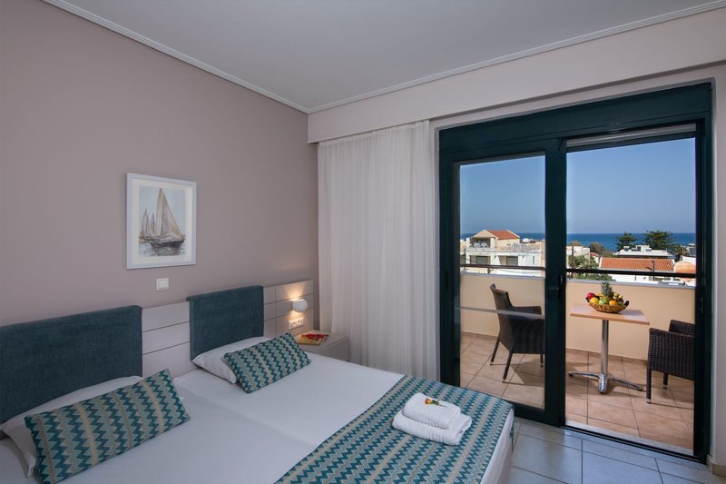 Creta Palm 18