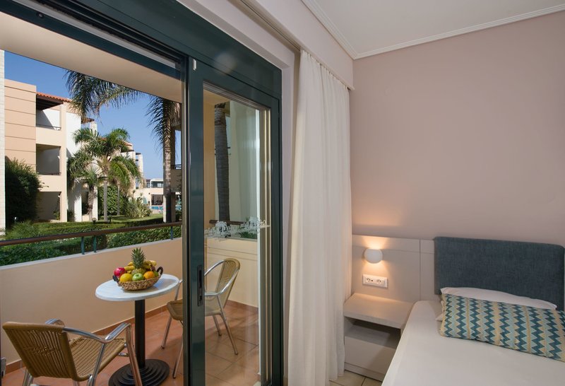 Creta Palm 20