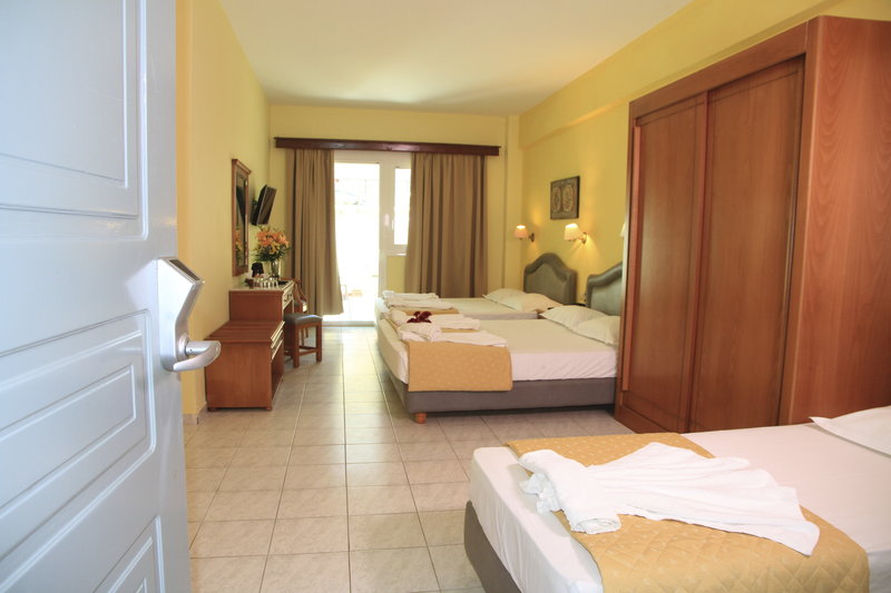 Dedalos Beach Hotel 17
