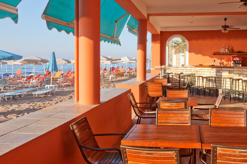 Dedalos Beach Hotel 10