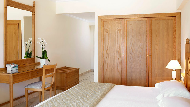 Mitsis Petit Palais 7