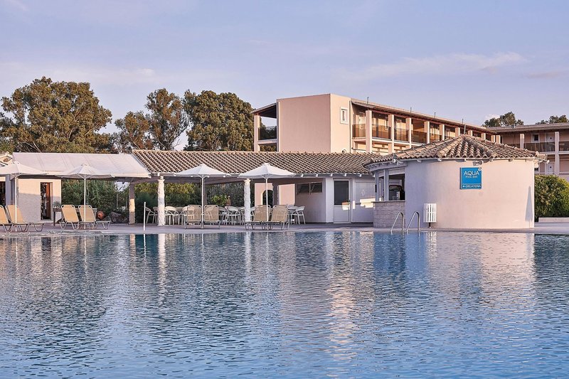 Sandy Beach Resort 10