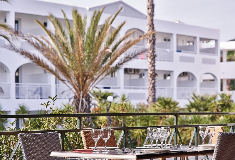 Sandy Beach Resort 16