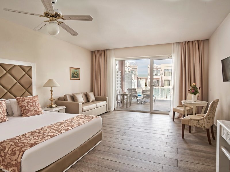 Sandy Beach Resort 41