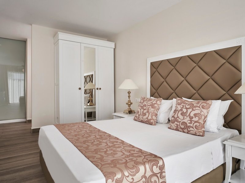 Sandy Beach Resort 49