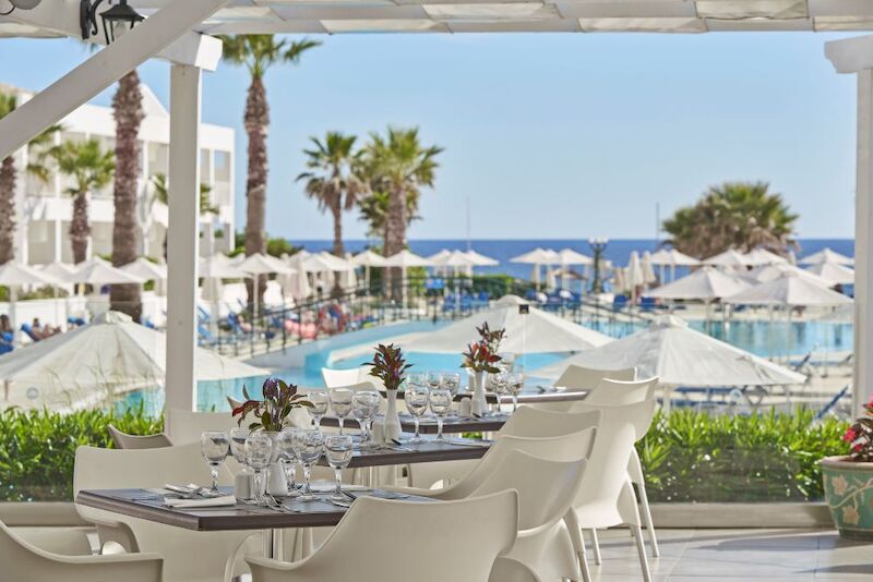 Sandy Beach Resort 8