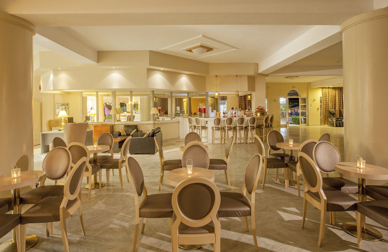 Sandy Beach Resort 10