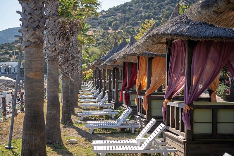 Latanya Park Resort 12